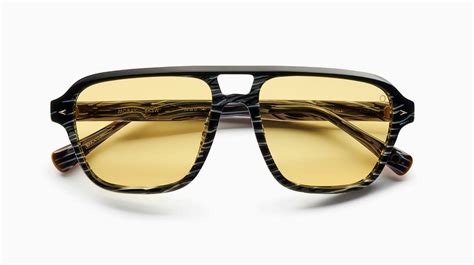 lentes amarillos gucci|Las gafas de sol de moda tienen el cristal amarillo .